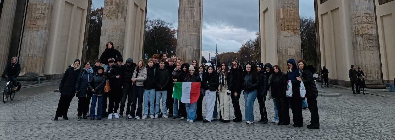 “Discovering friends beyond their borders”